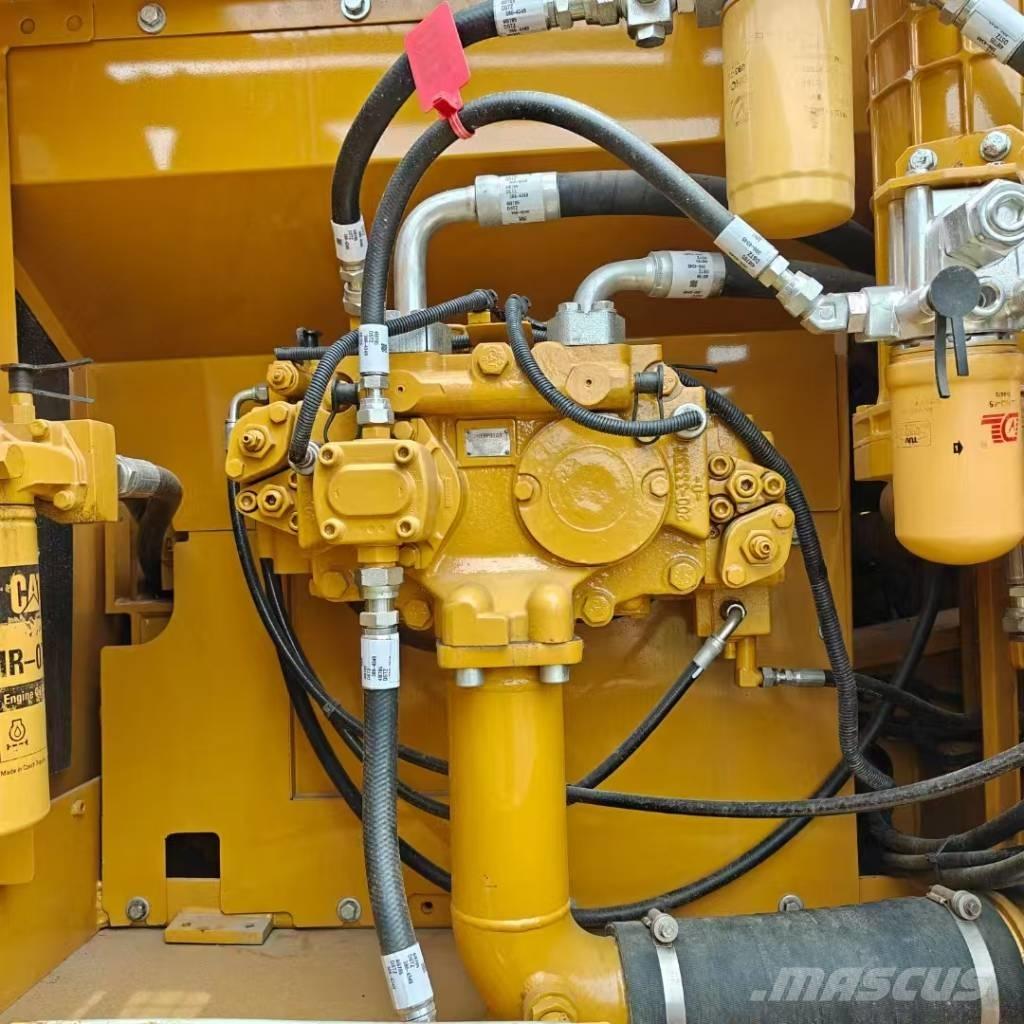 CAT 329 D Paletli ekskavatörler
