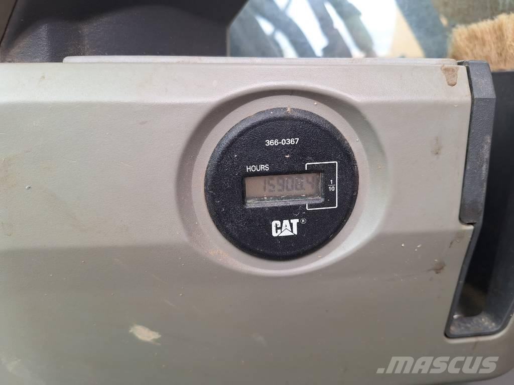 CAT 336F Paletli ekskavatörler