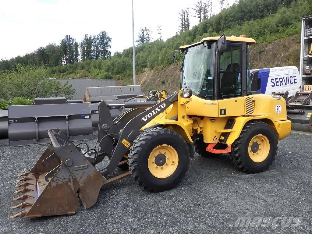 Volvo L 30 G Tekerlekli yükleyiciler