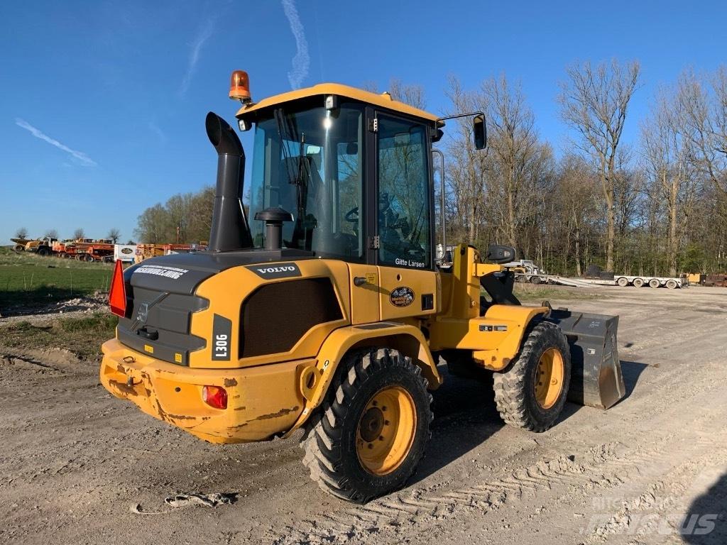 Volvo L 30 G Tekerlekli yükleyiciler