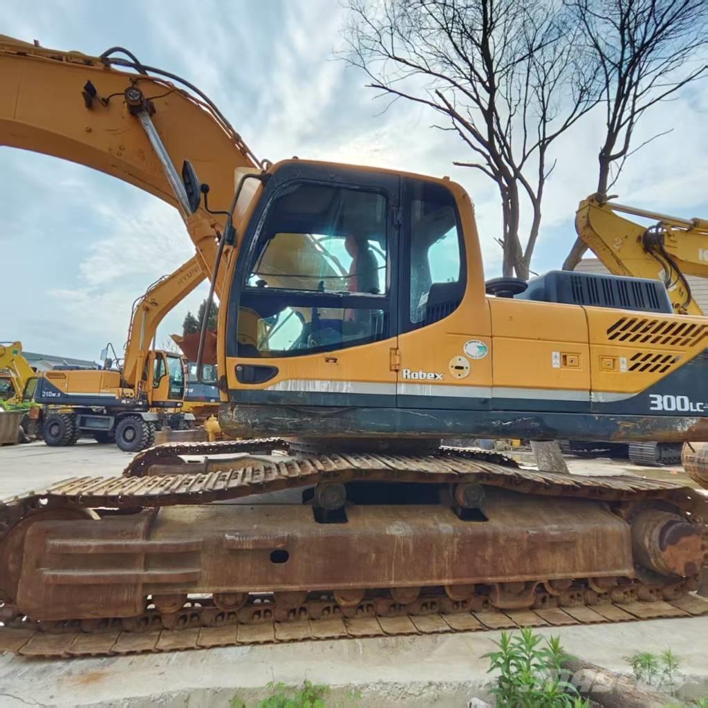 Hyundai R300LC Paletli ekskavatörler