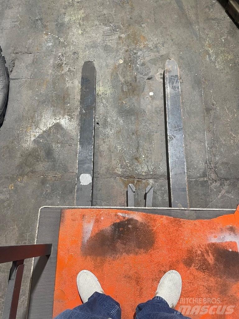 Crown Order Picker Elektrikli forkliftler