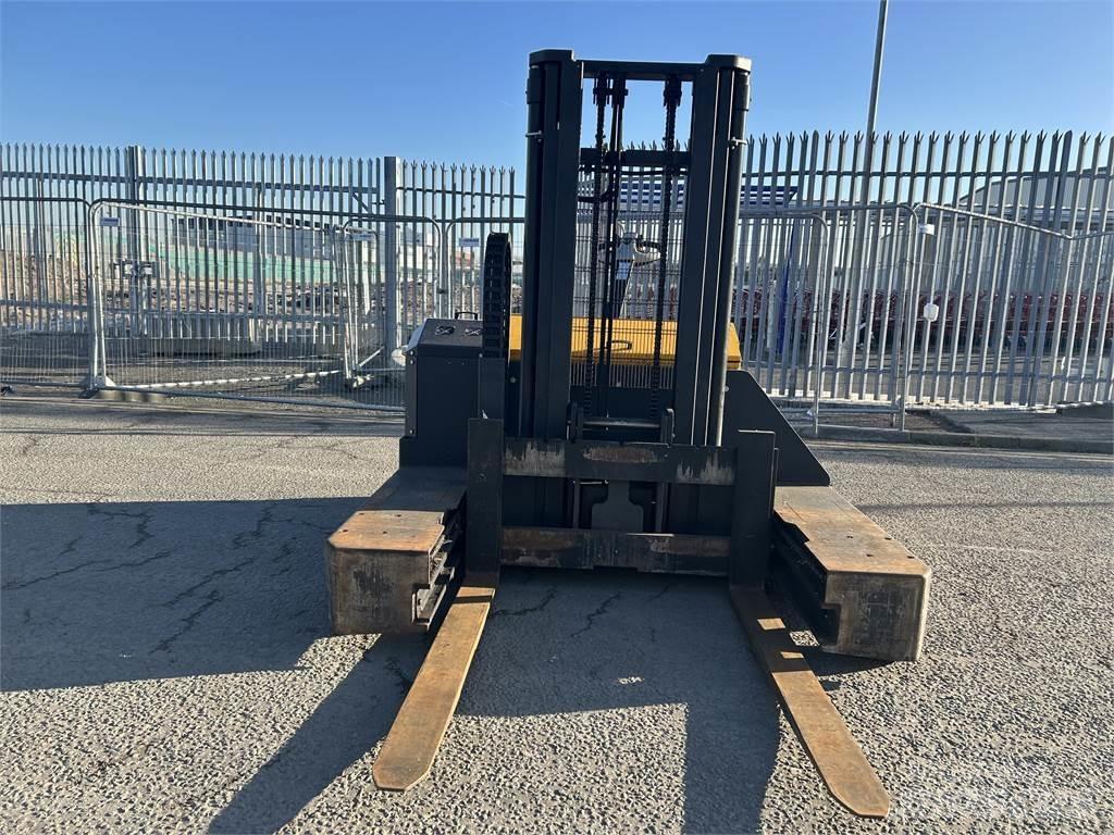 SBP XT HD 4VR 2520 4 yönlü reach truck