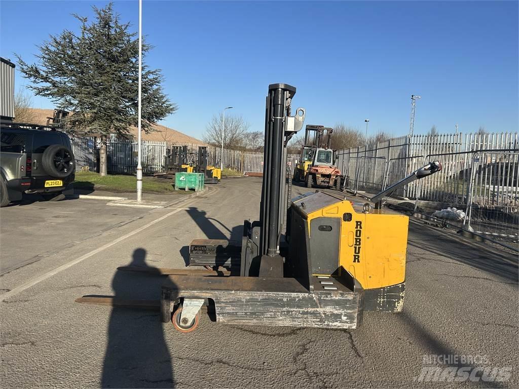  SBP XT HD 4VR 2520 4 yönlü reach truck