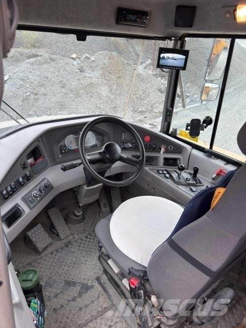Volvo A45G Belden kirma kaya kamyonu
