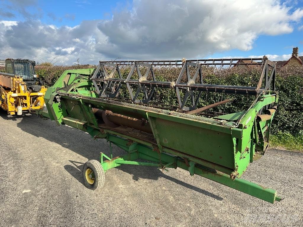 John Deere 1075 Biçerdöverler