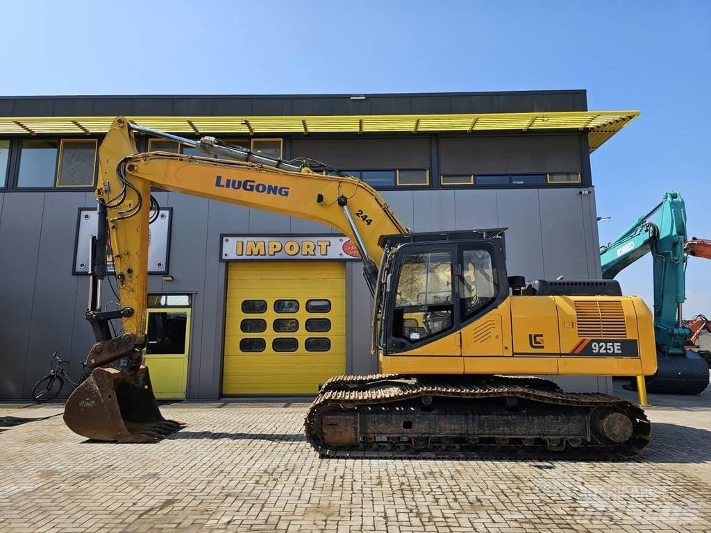 LiuGong CLG925E Paletli ekskavatörler