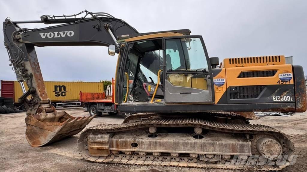 Volvo EC 300 D L Paletli ekskavatörler