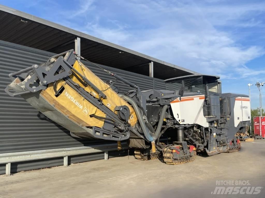 Wirtgen W 220 FI Asfalt kaziyicilar