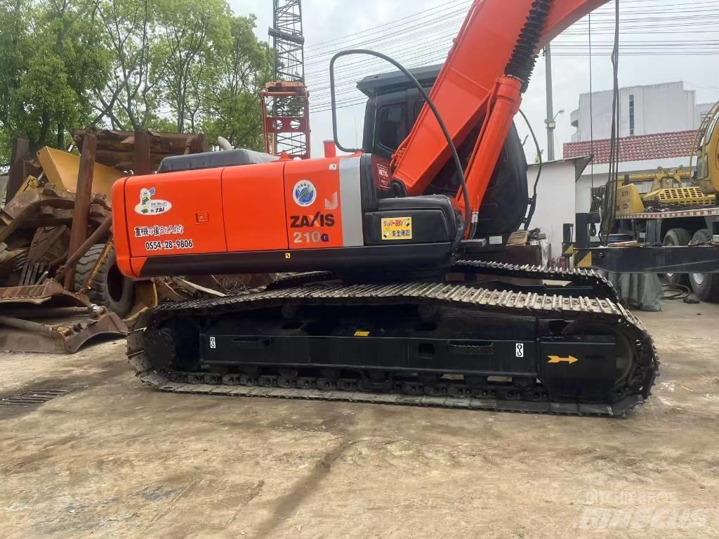 Hitachi 210LC Paletli ekskavatörler