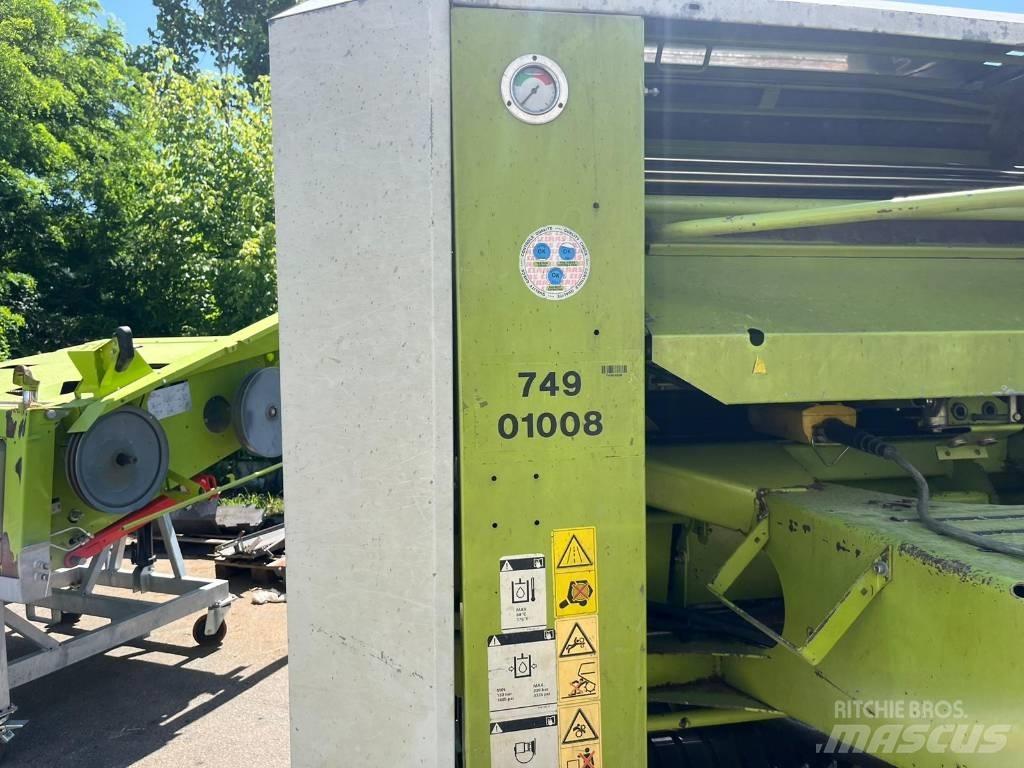 CLAAS Rollant 240 Rulo balya makinalari