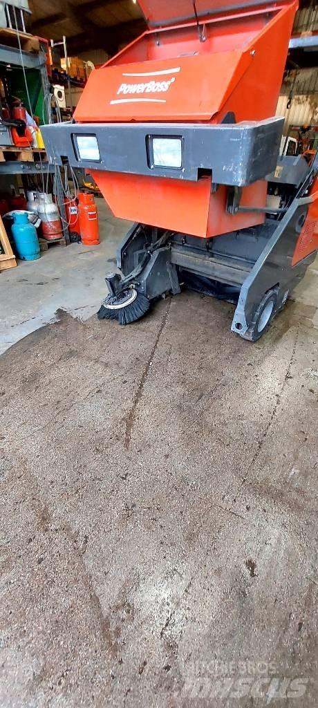 Powerboss SW6XKLPG Cadde süpürücüler
