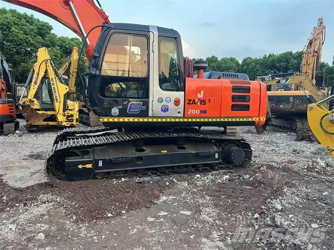 Hitachi ZX 200 Paletli ekskavatörler