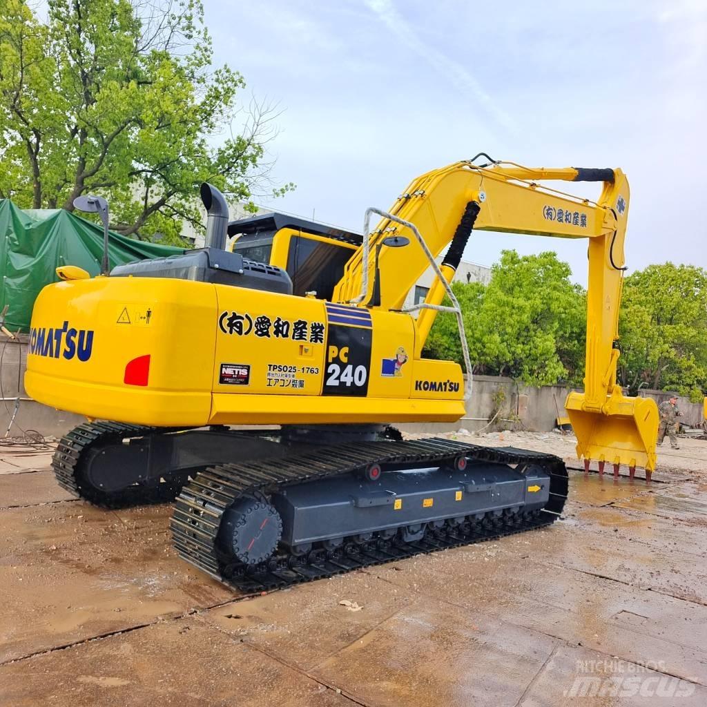 Komatsu PC 240 LC-8 Paletli ekskavatörler