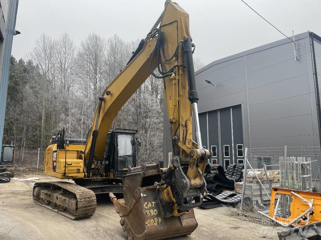 CAT 330 Paletli ekskavatörler