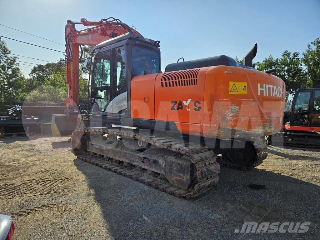Hitachi ZX 210 LC Paletli ekskavatörler
