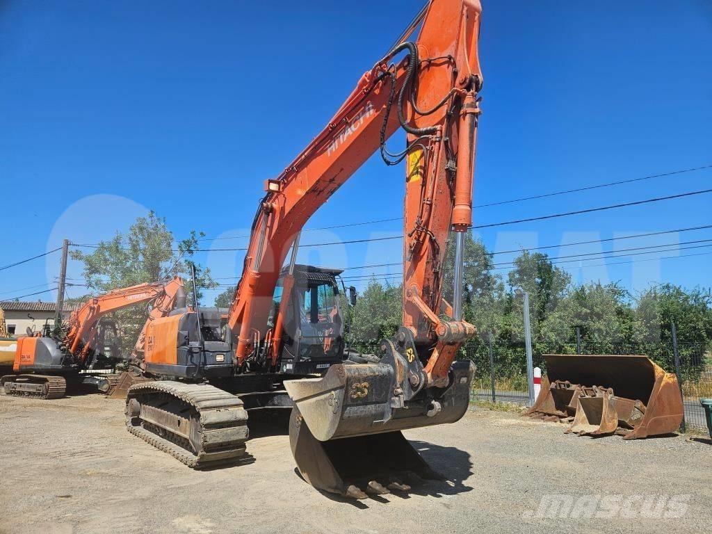 Hitachi ZX 210 LC Paletli ekskavatörler