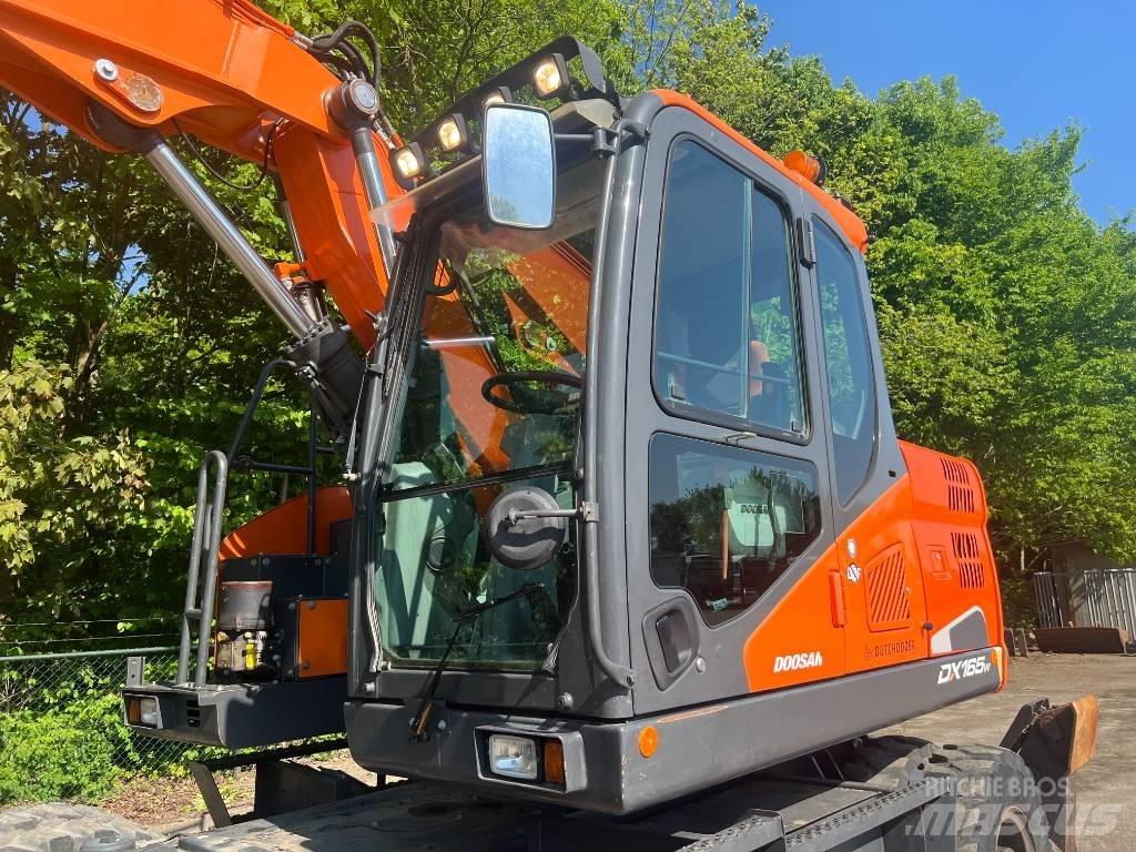 Doosan DX 165 W-5 Lastik tekerli ekskavatörler