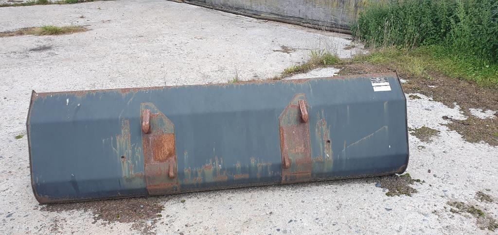 Ålö 240HD Ön yükleyici atasmanlar