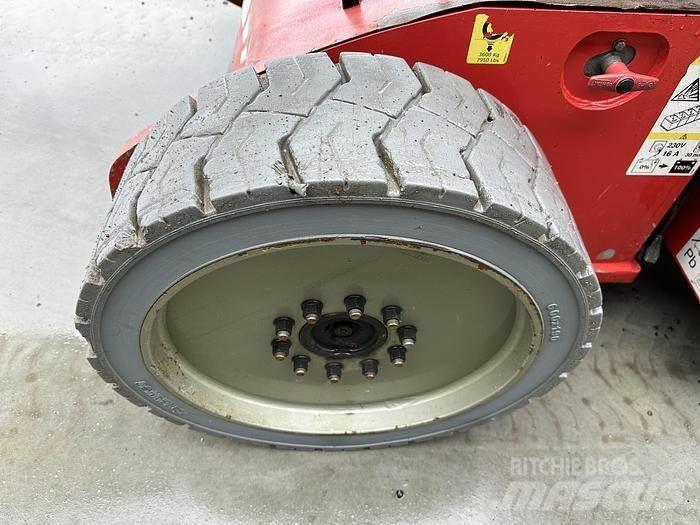 Manitou 150AETJ-C Körüklü personel platformları