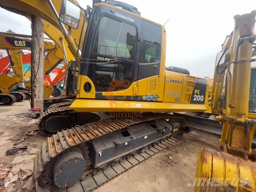 Komatsu PC 200-8 Paletli ekskavatörler