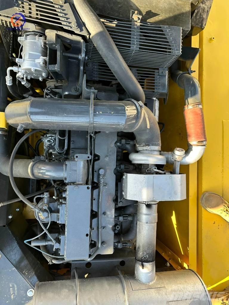 Komatsu PC 300 Paletli ekskavatörler