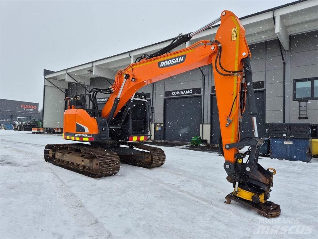 Doosan DX235LCR-5 Paletli ekskavatörler