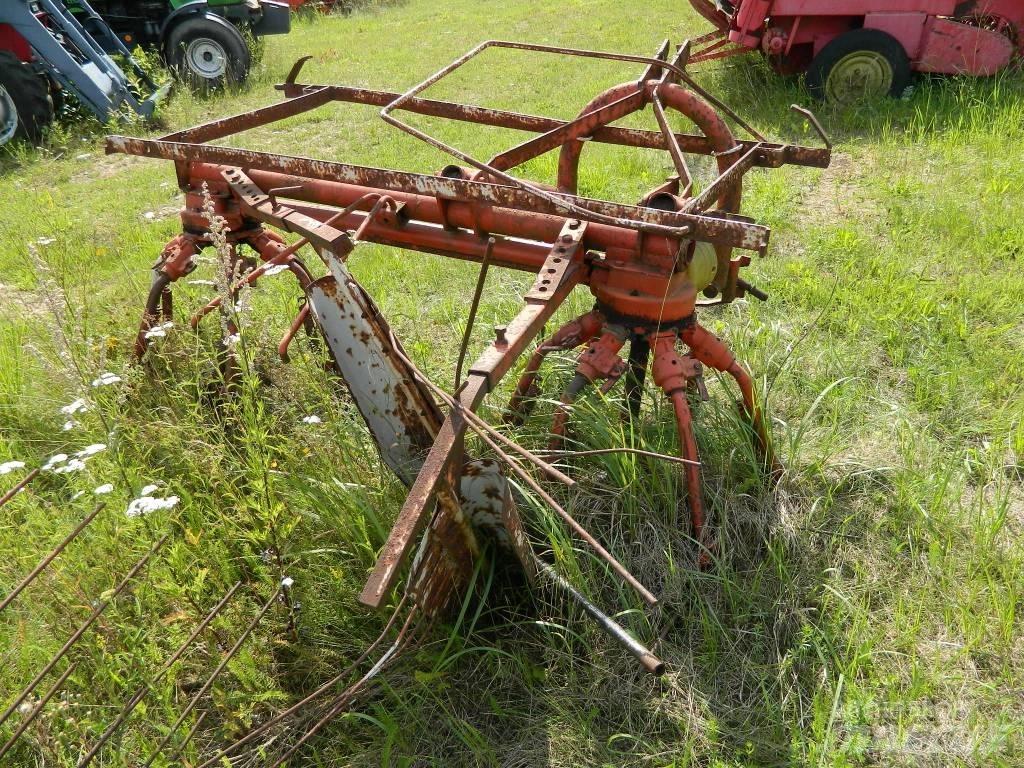 Kuhn 3.2 Kombine tirmiklar