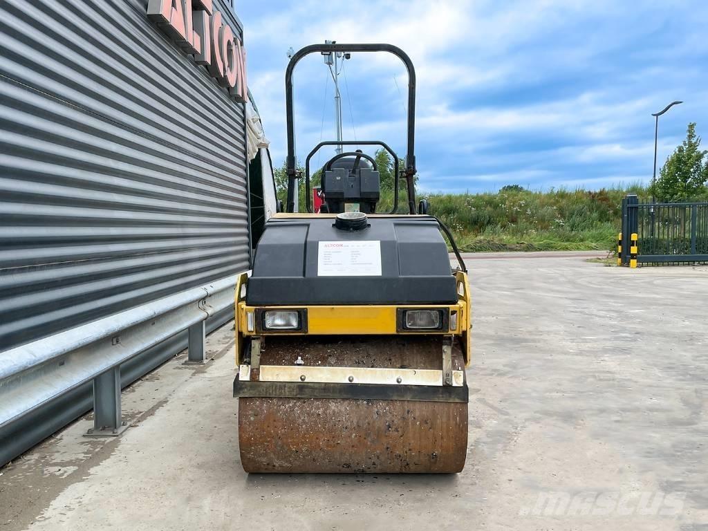 Dynapac CC102 Çift tamburlu silindirler