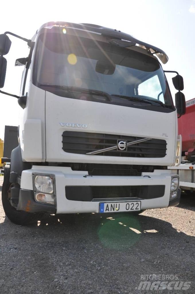 Volvo FL240 4x2 Çekiciler