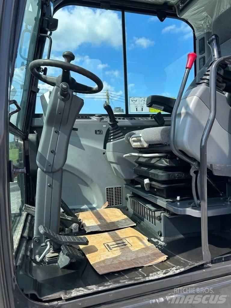 Bobcat E 55 W Lastik tekerli ekskavatörler