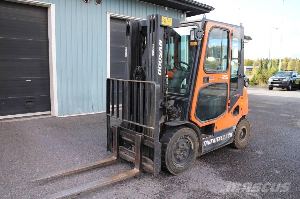 Doosan D 25 S Dizel forkliftler