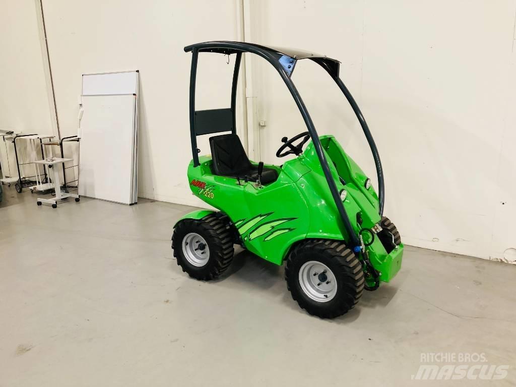 Avant 220 Mini yükleyiciler