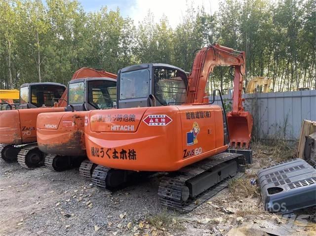 Hitachi ZX70 Paletli ekskavatörler