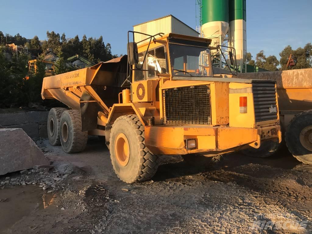 Volvo A 30 C Belden kirma kaya kamyonu