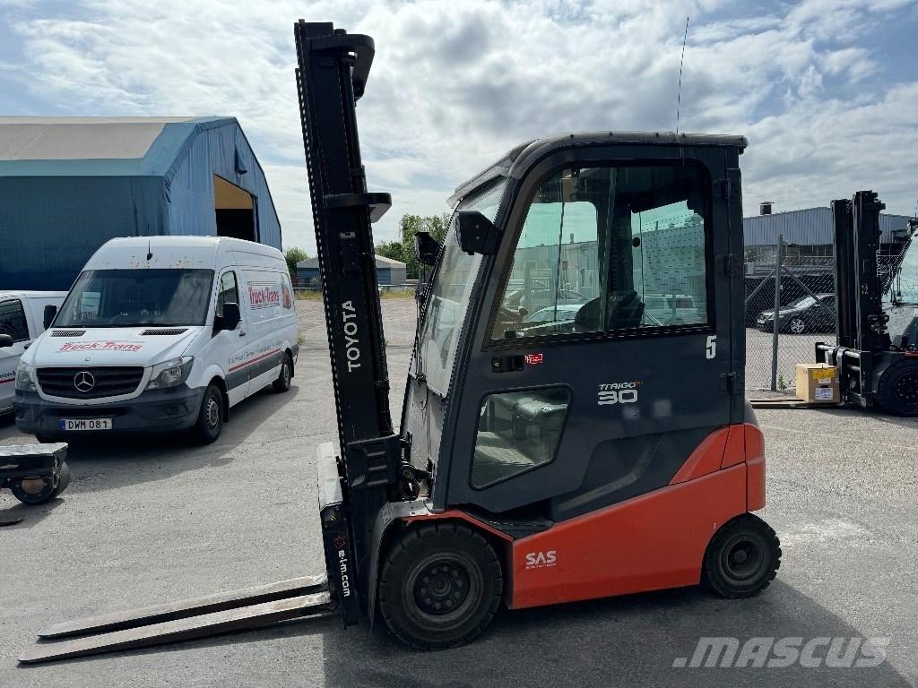 Toyota 8FBMKT30 Elektrikli forkliftler