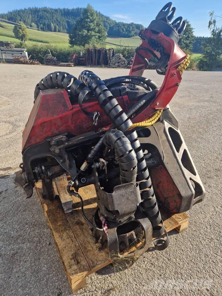 Komatsu 124 Ağaç budama makineleri