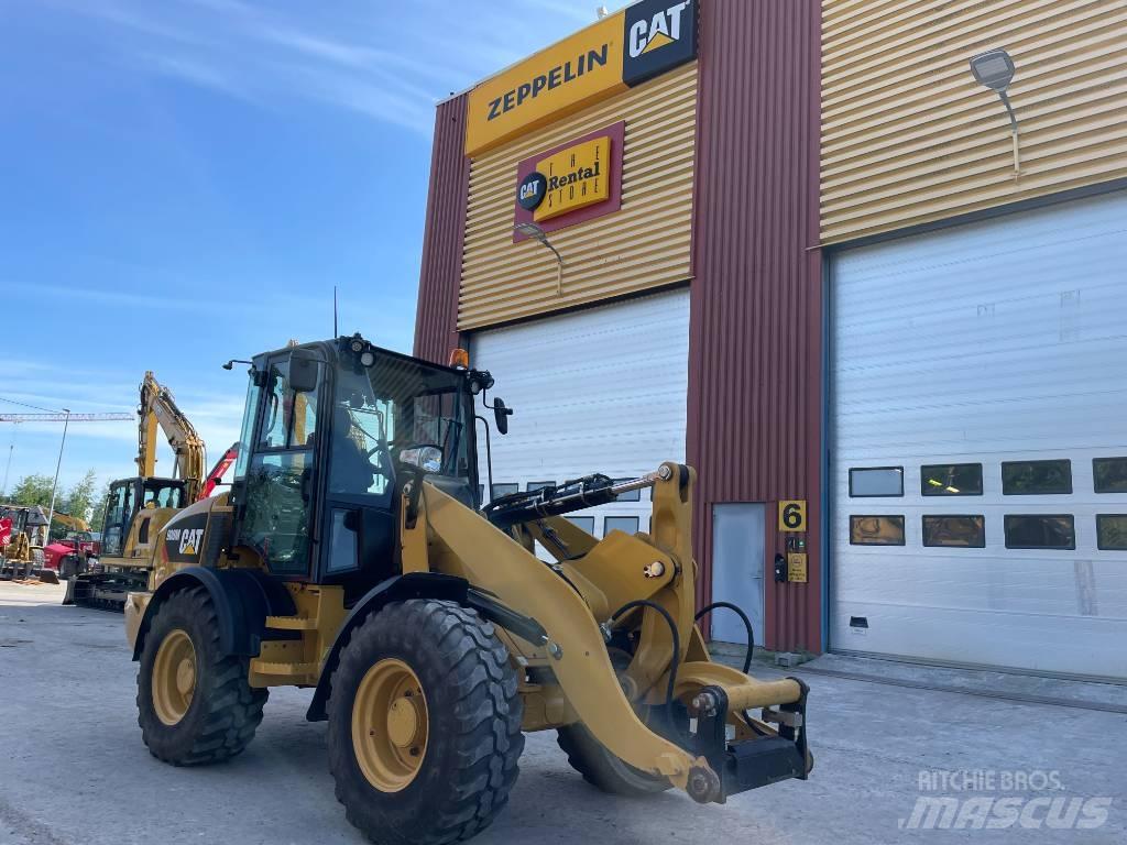 CAT 908 M Tekerlekli yükleyiciler