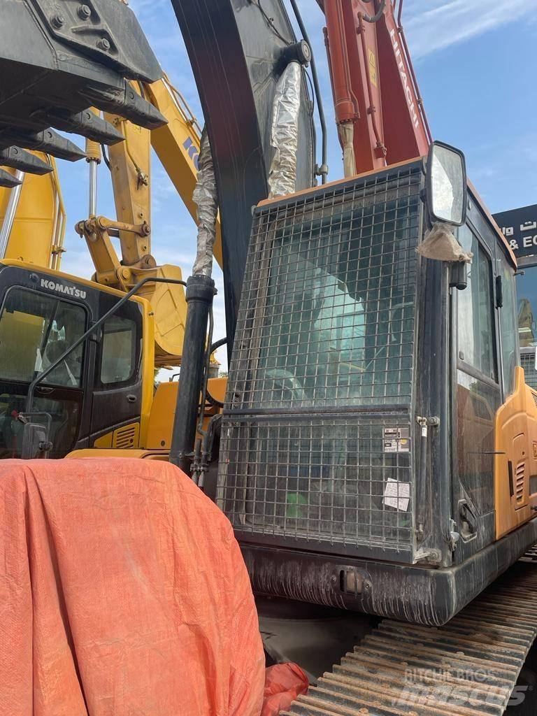 Hyundai HX225S L Paletli ekskavatörler