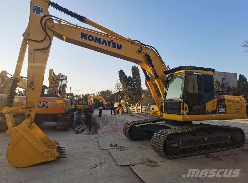 Komatsu PC 220-7 Paletli ekskavatörler