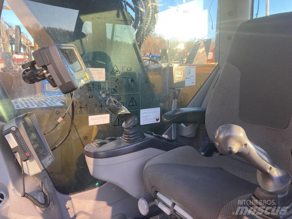 Volvo ECR 235 D Paletli ekskavatörler