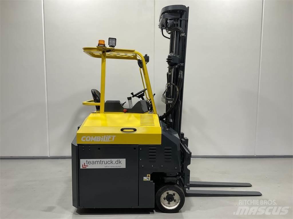 Combilift CBE3000 4 yönlü reach truck