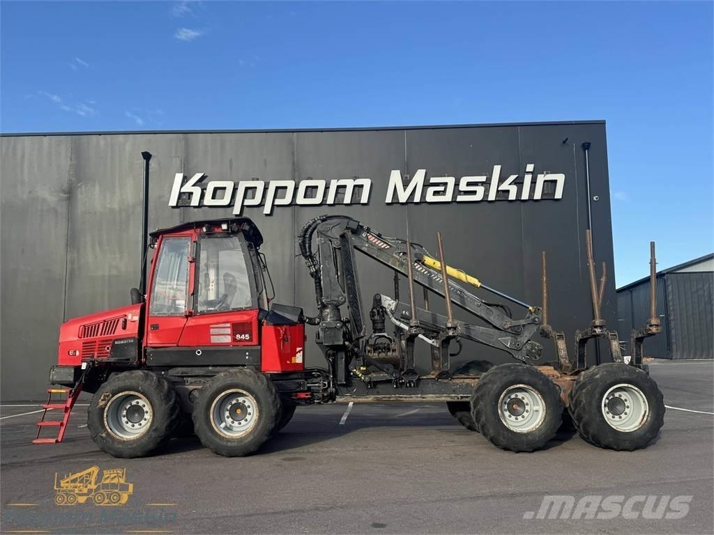 Komatsu 845 Tomruk yükleyici traktörler