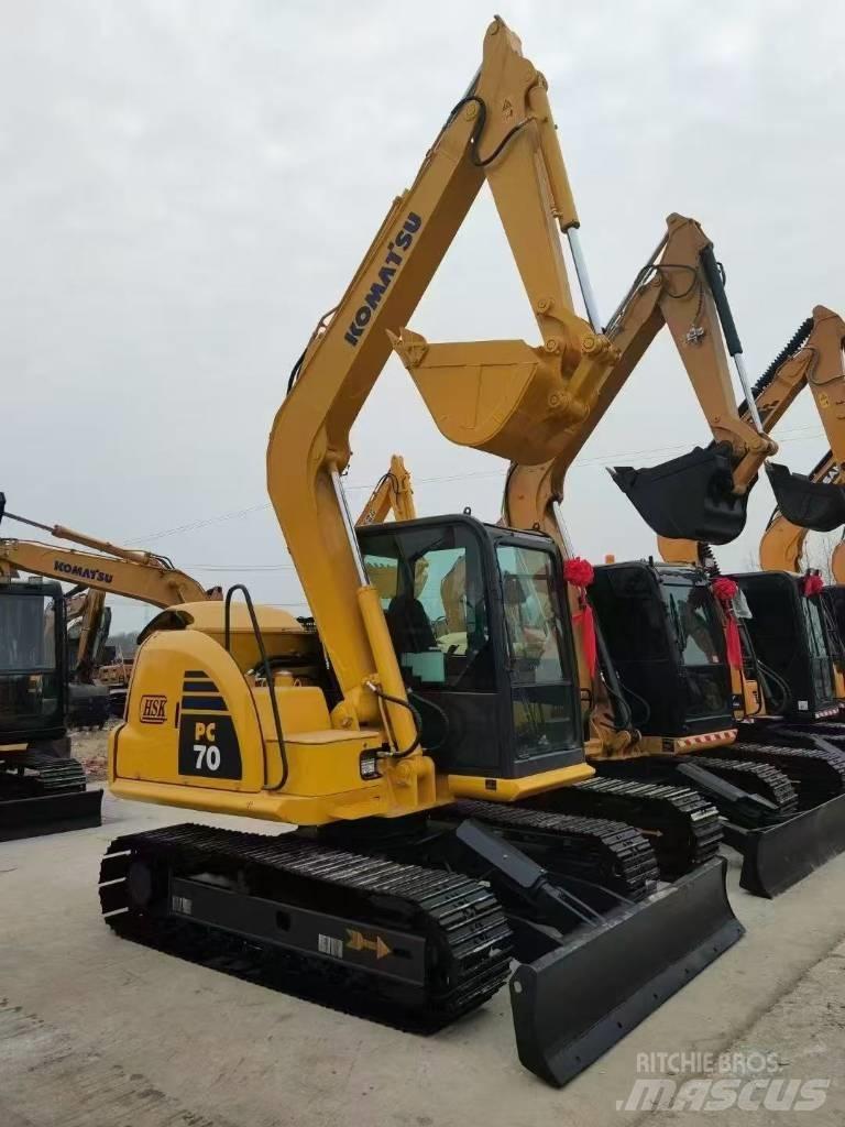 Komatsu 70-8 Paletli ekskavatörler