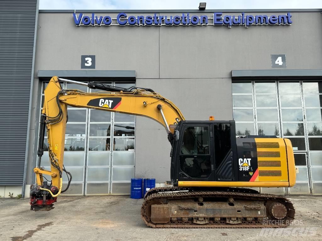 CAT 318 FL Paletli ekskavatörler