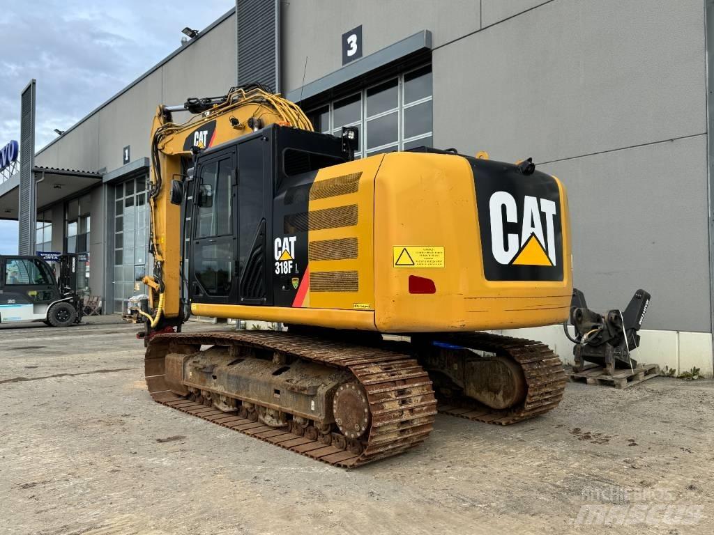 CAT 318 FL Paletli ekskavatörler