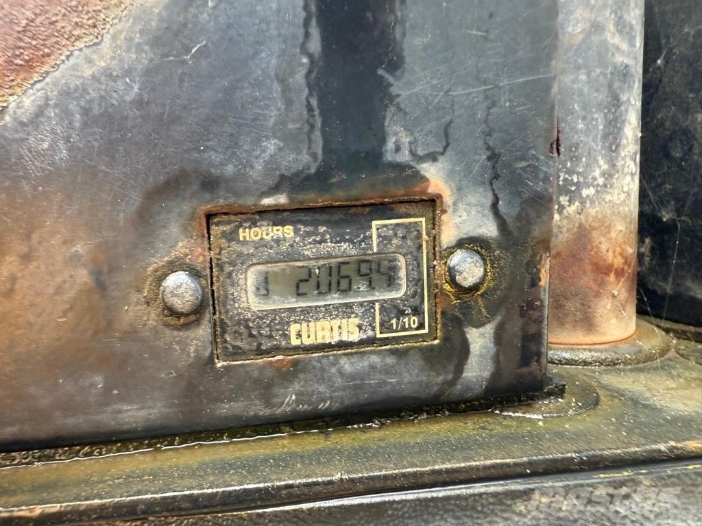 Mecalac TA 3 S Belden kirma kamyonlar