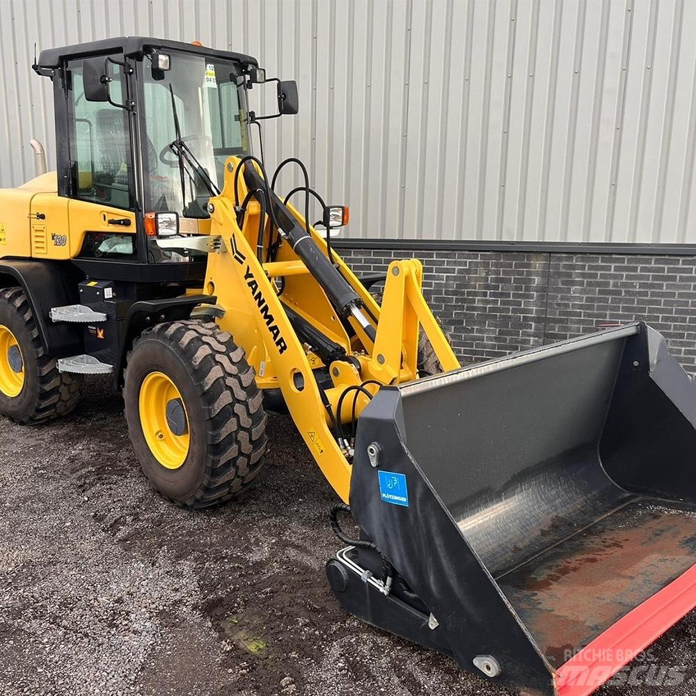 Yanmar V 120 Lastik tekerli ekskavatörler