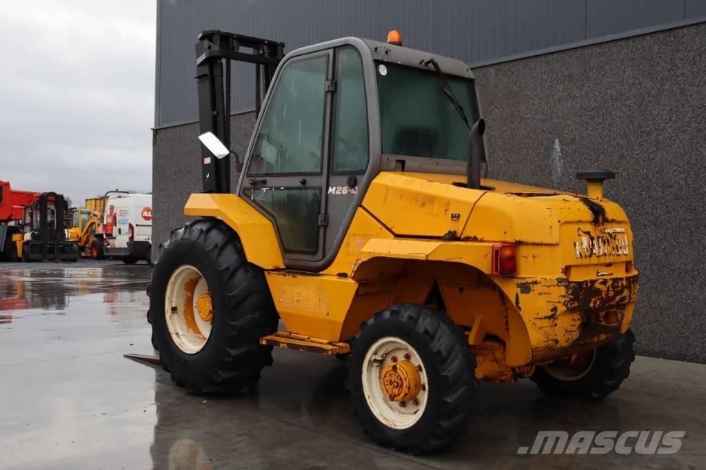 Manitou M 26.4 Arazi tipi forklift