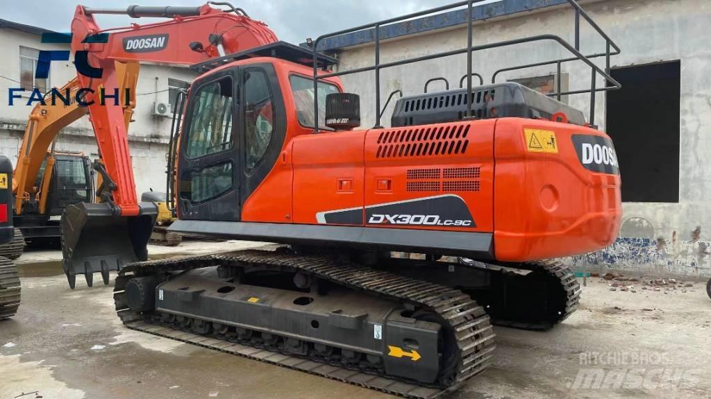 Doosan DX 300 LC Midi ekskavatörler 7 - 12 t